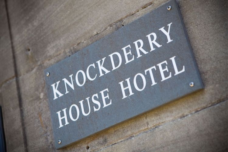 knockderry house sign